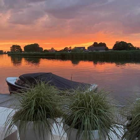 B&B Ganzendiep Aan Het Water Grafhorst Exteriör bild